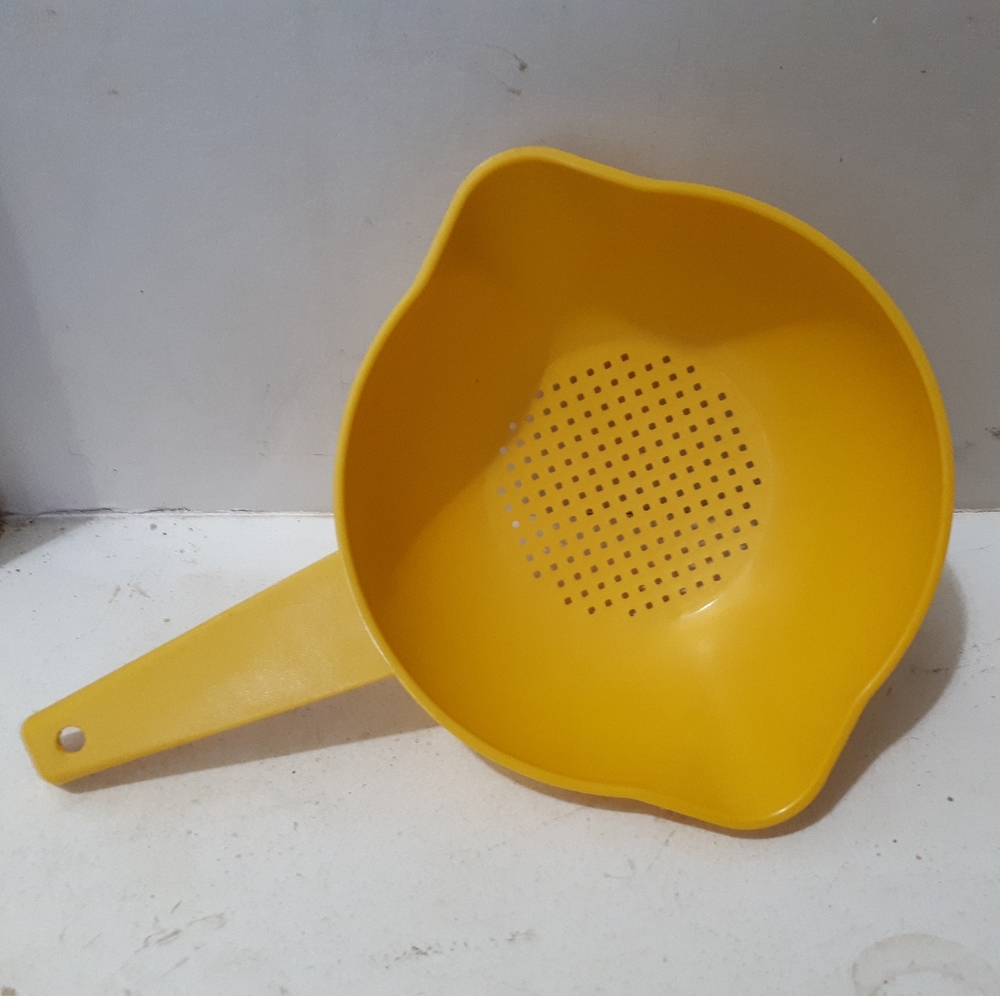 Vintage Tupperware strainer